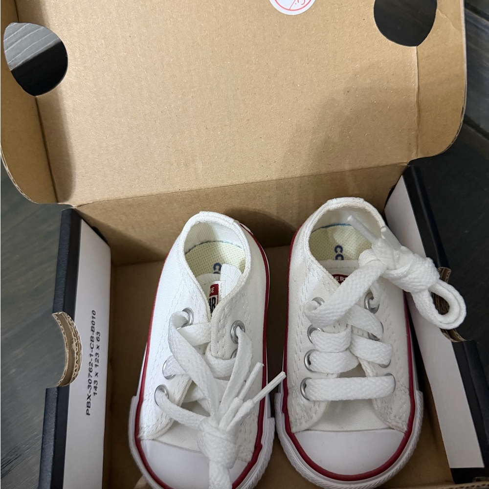 NIB WHITE BABY CONVERSE SNEAKERS 2